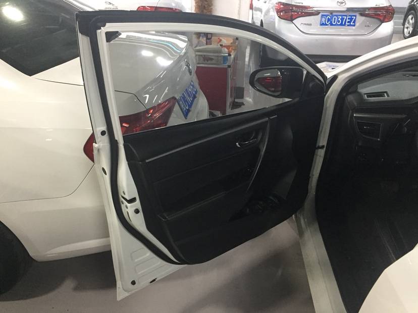 丰田雷凌 双擎 2016款 1.8L 自动 V豪华版 (国Ⅴ) 